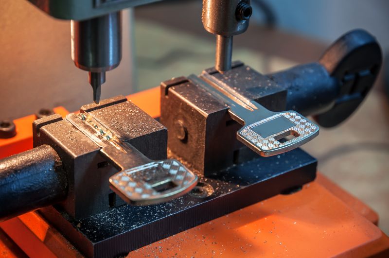 Inside Cutting Equipment